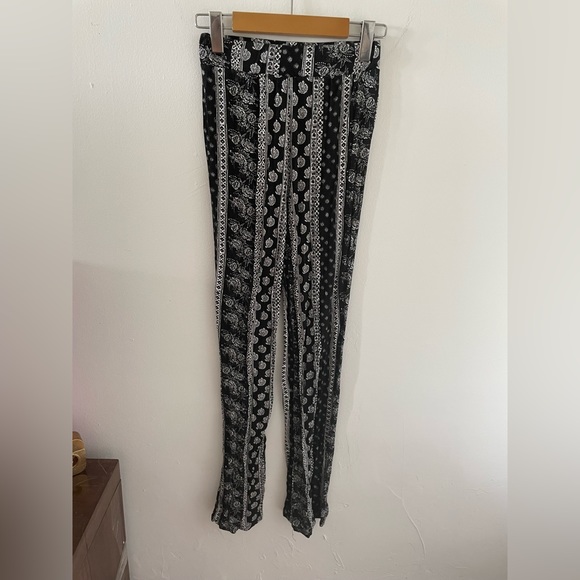 “Those” Stretchy Pants - Picture 2 of 3